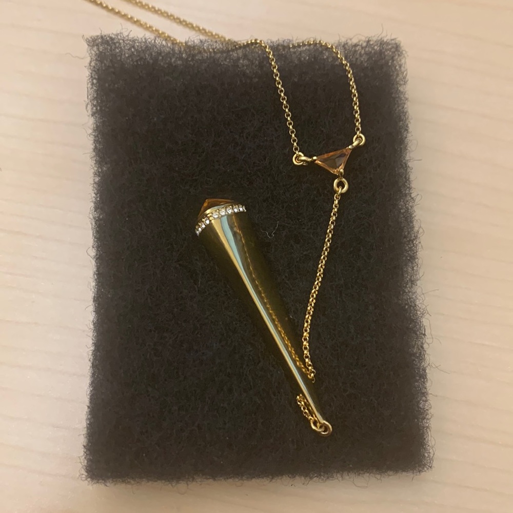 New Louise et cie necklace.